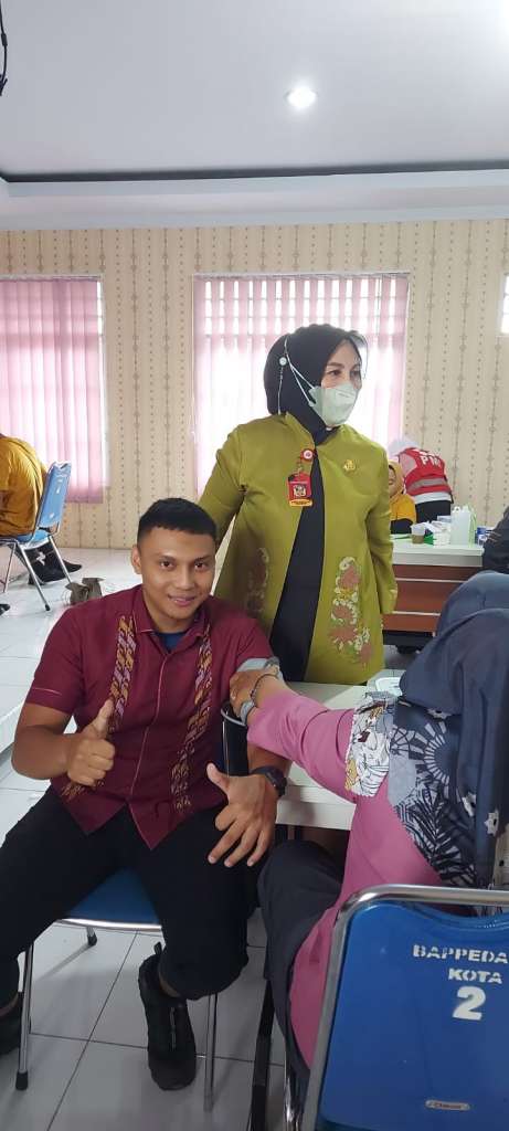 Donor Darah oleh Bapppeda Kota Gorontalo dalam Rangka HUT RI Ke 77